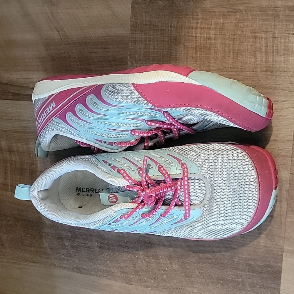 Good Condition Big Girls Size 2 Merrell's Shoes